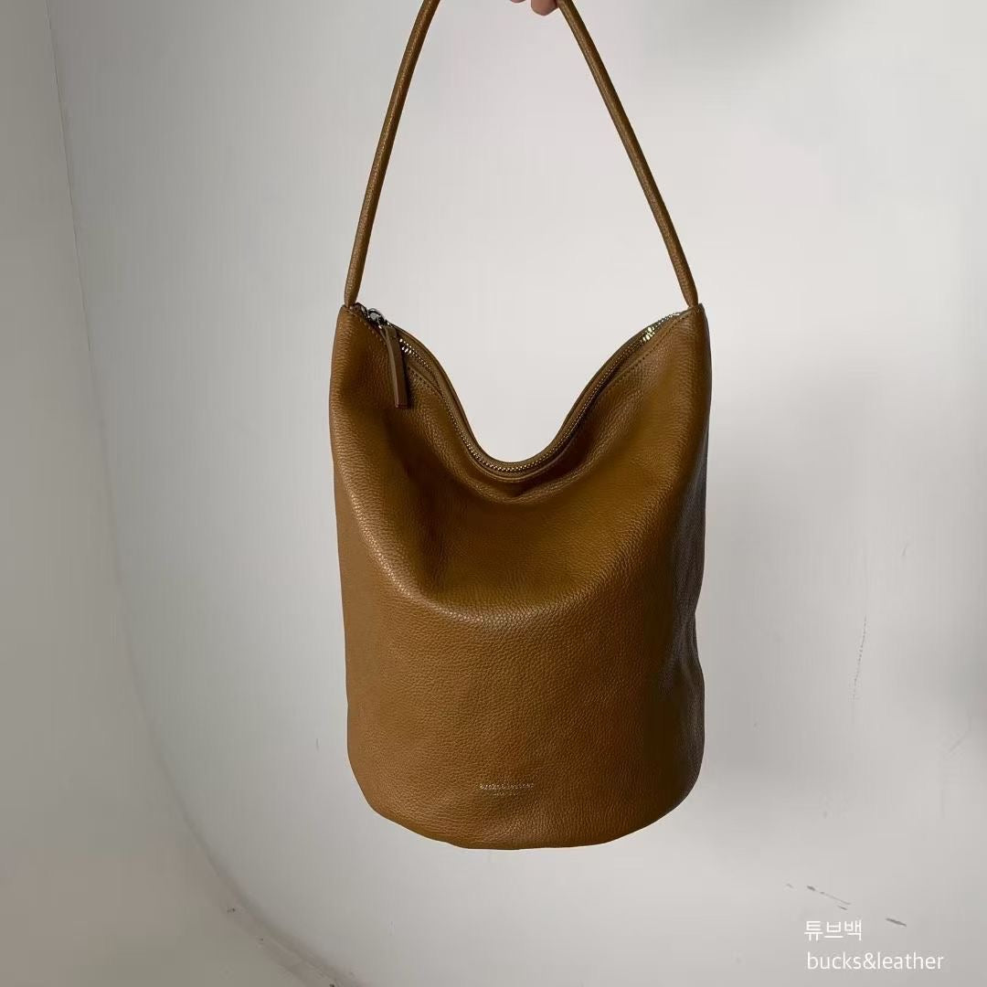 ♥︎bucks&leather♥︎25FW 真皮簡約水桶包（L Size） （贈送圓形散子包）