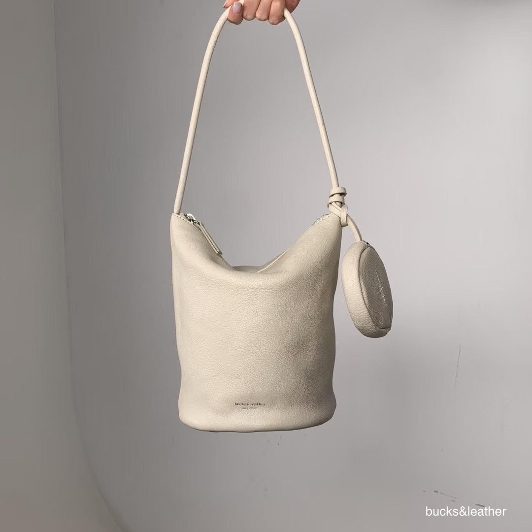 ♥︎bucks&leather♥︎25FW 真皮簡約水桶包（S Size） （贈送圓形散子包）