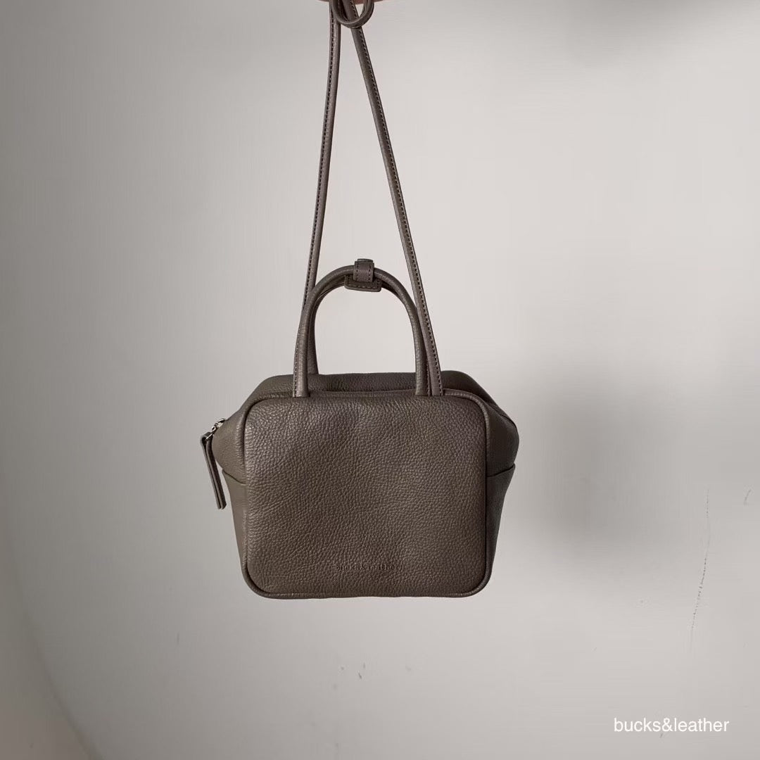 ♥︎bucks&leather♥︎25FW 真皮方形簡約保齡球包（Mini）