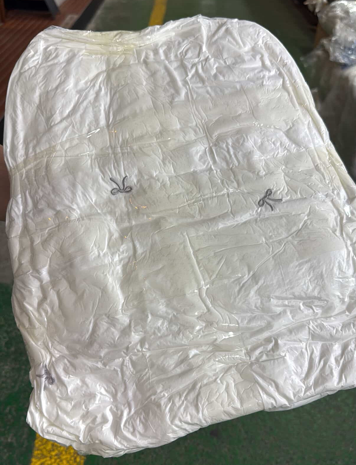 韓國製廣藏市場熱賣刺繡款蝴蝶結天絲四季被（薄款）