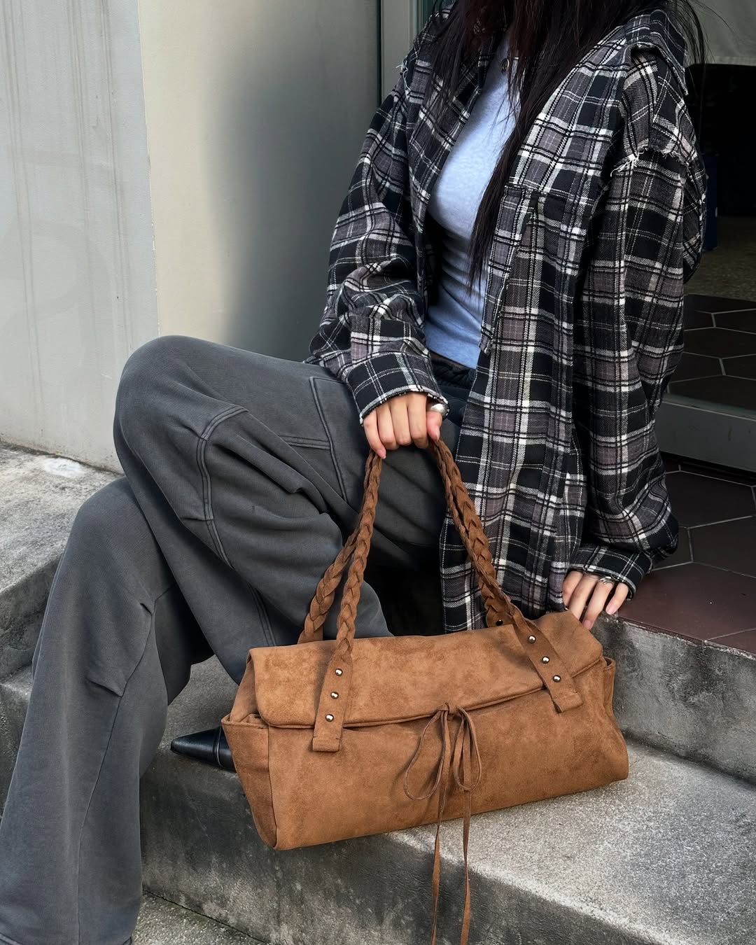 RIBBON-DETAIL SHOULDER BAG