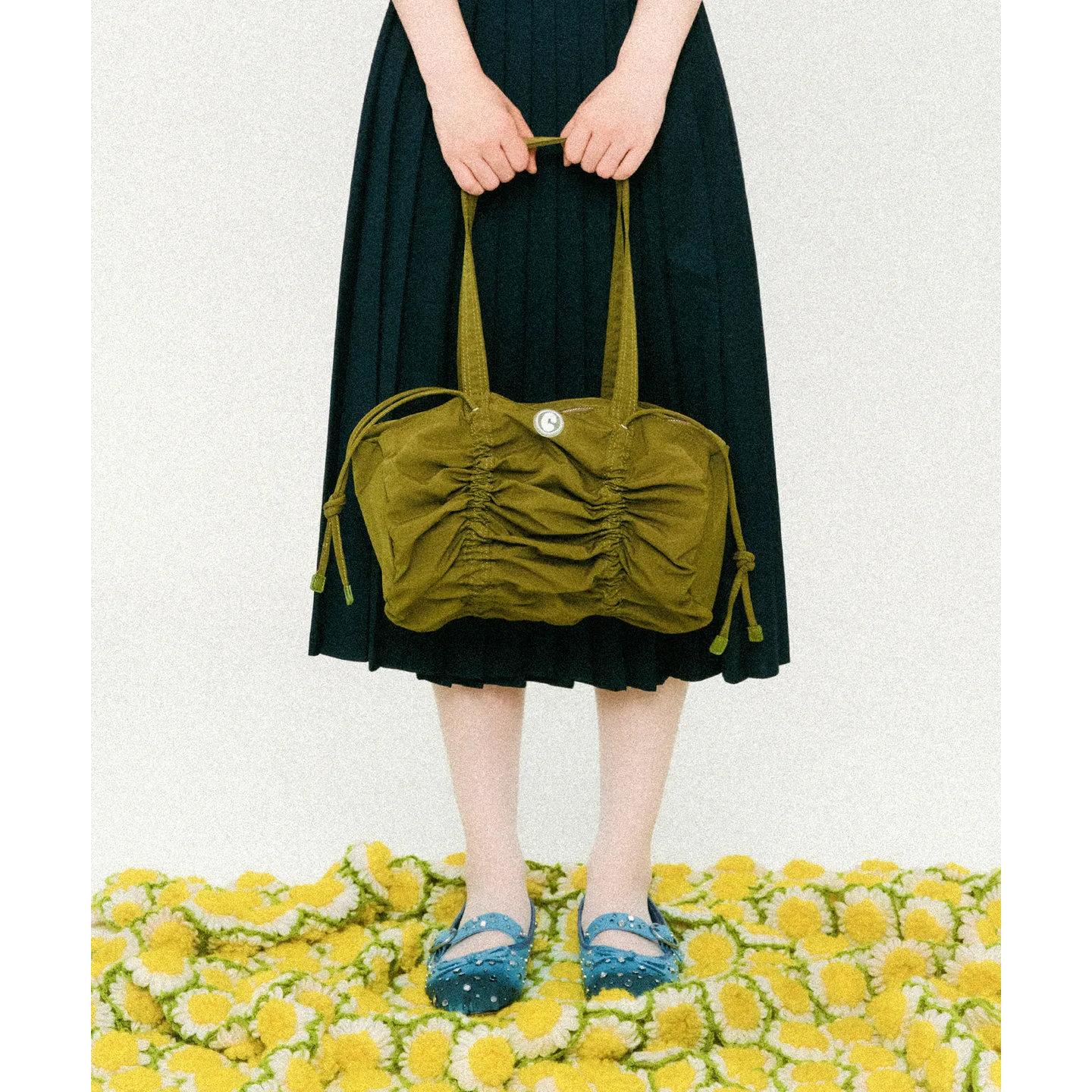 Hammer String Shoulder Bag