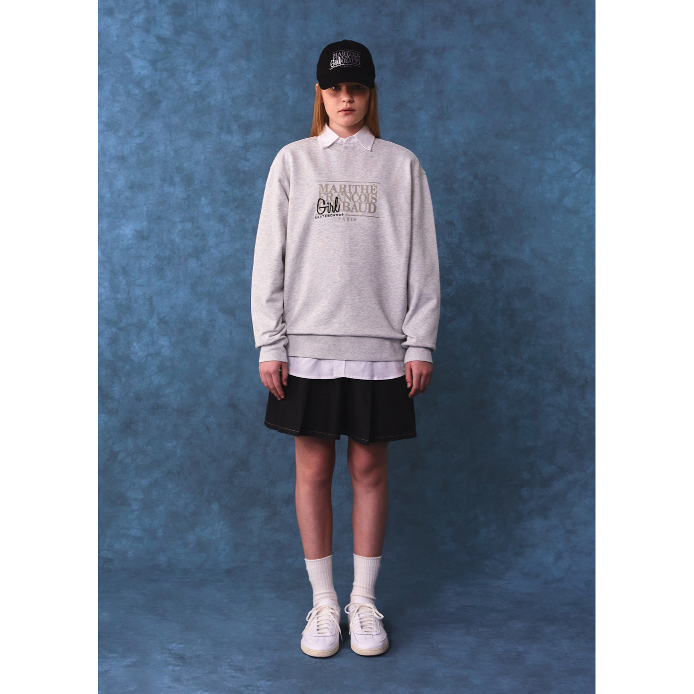 GIRL X MFG CLASSIC TYPO LOGO SWEATSHIRT