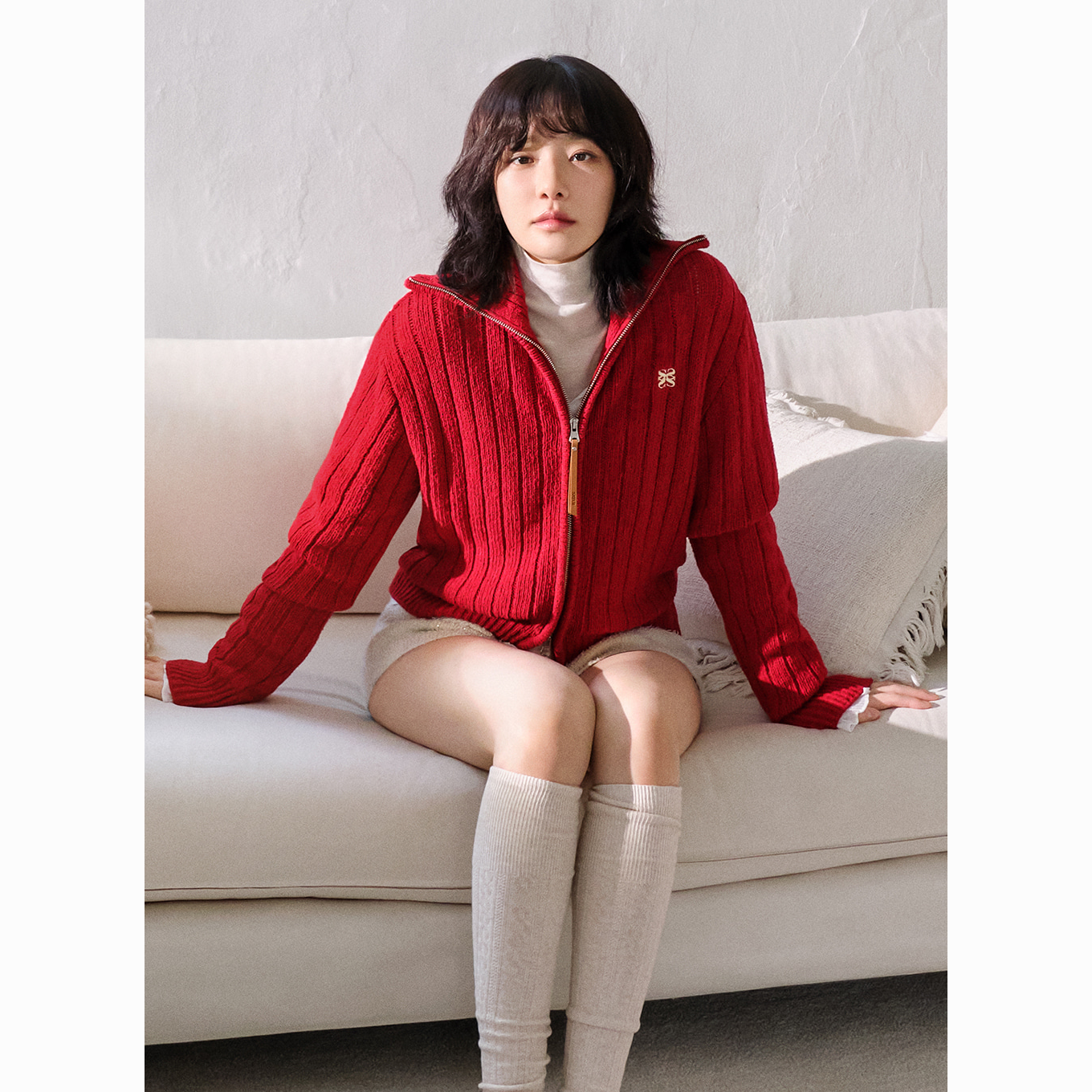 (W) Faro Boucle Knit Zip-up