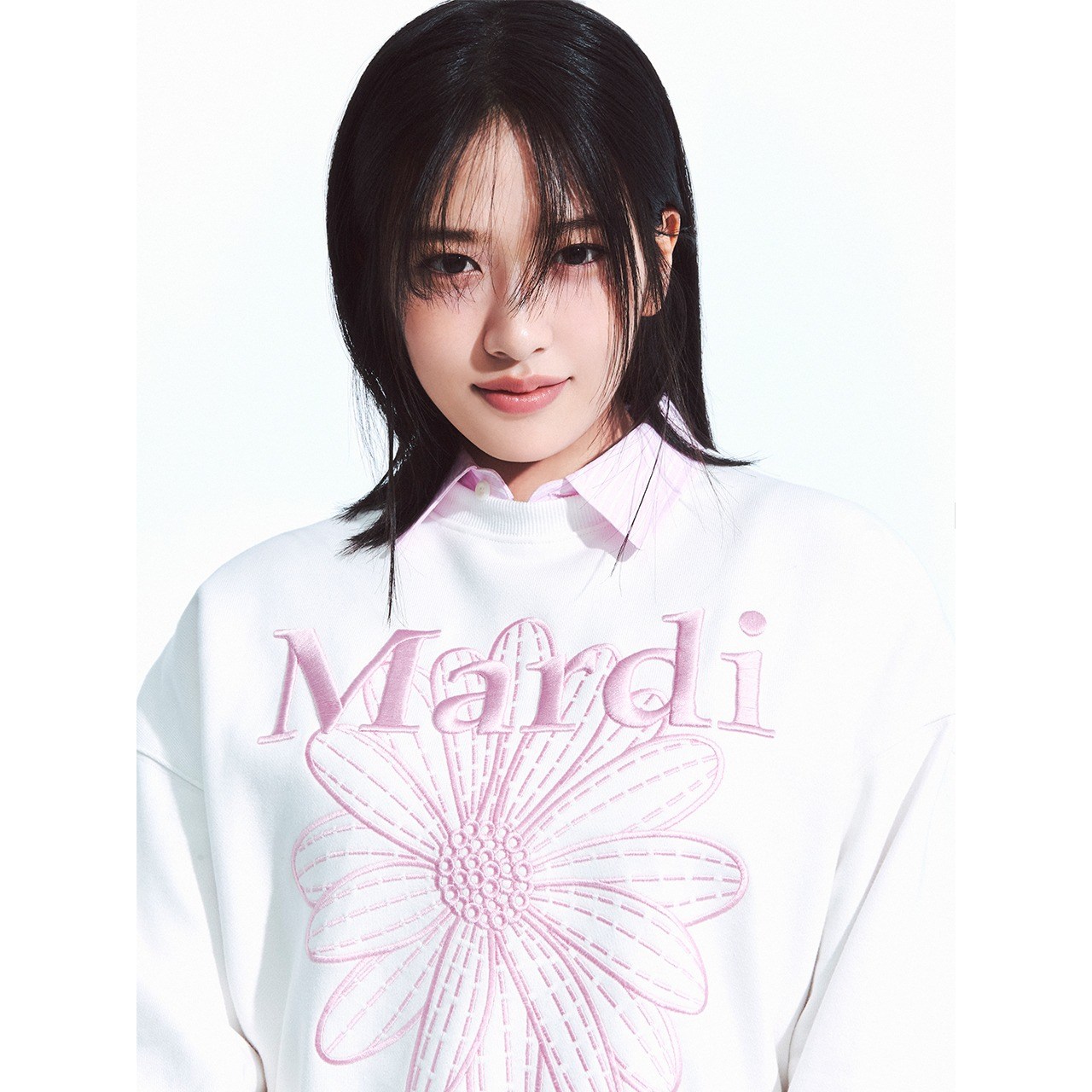 (2025) SWEATSHIRT FLOWERMARDI NEEDLEWORK