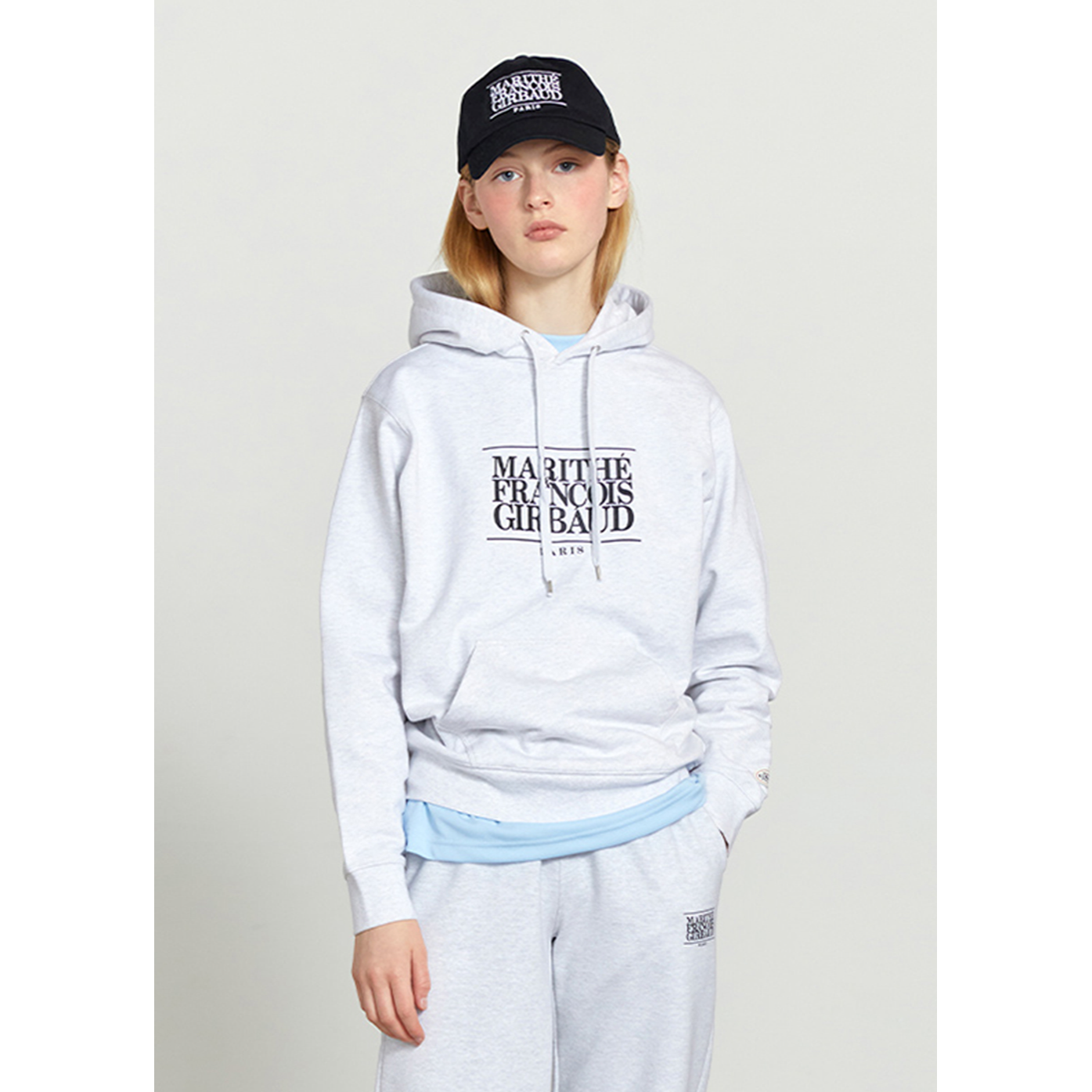 CLASSIC LOGO HOODIE