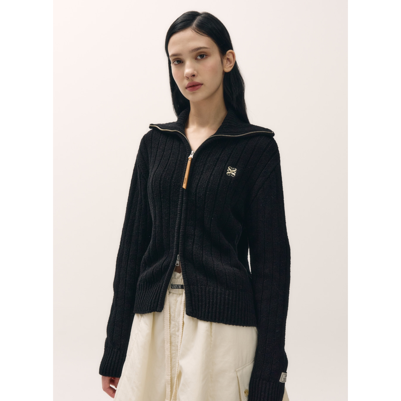 (W) Faro Boucle Knit Zip-up