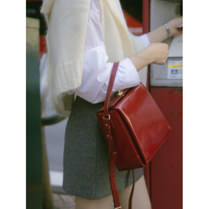Margaret L Bag