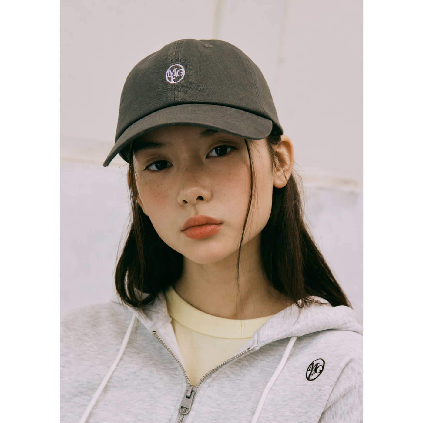CIRCLE LOGO EMBROIDERY CAP - CHARCOAL