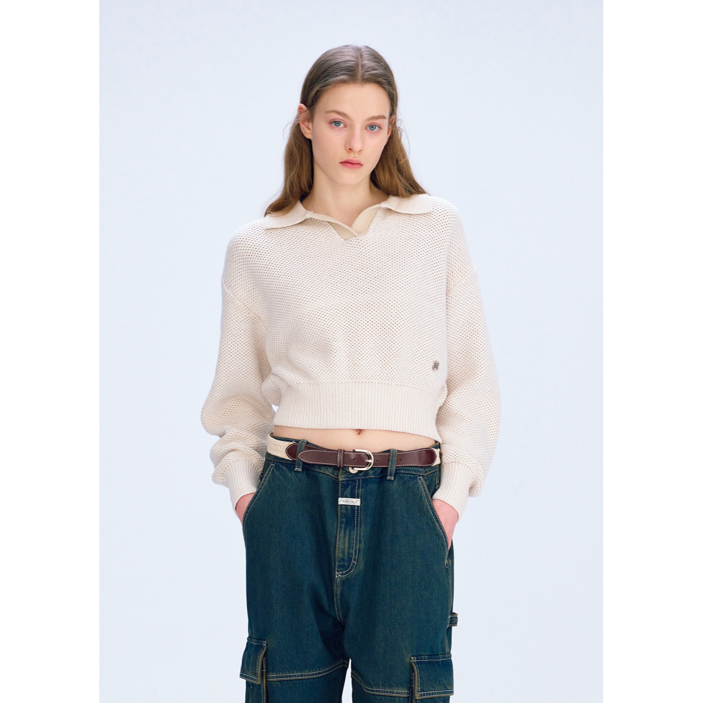 W COTTON BLENDED OPEN COLLAR CROP KNIT