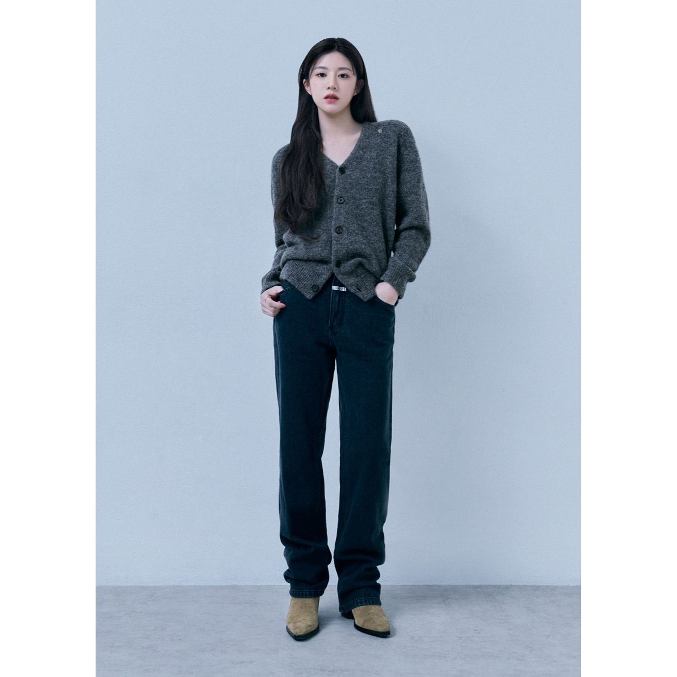 W SLIM STRAIGHT DENIM PANTS