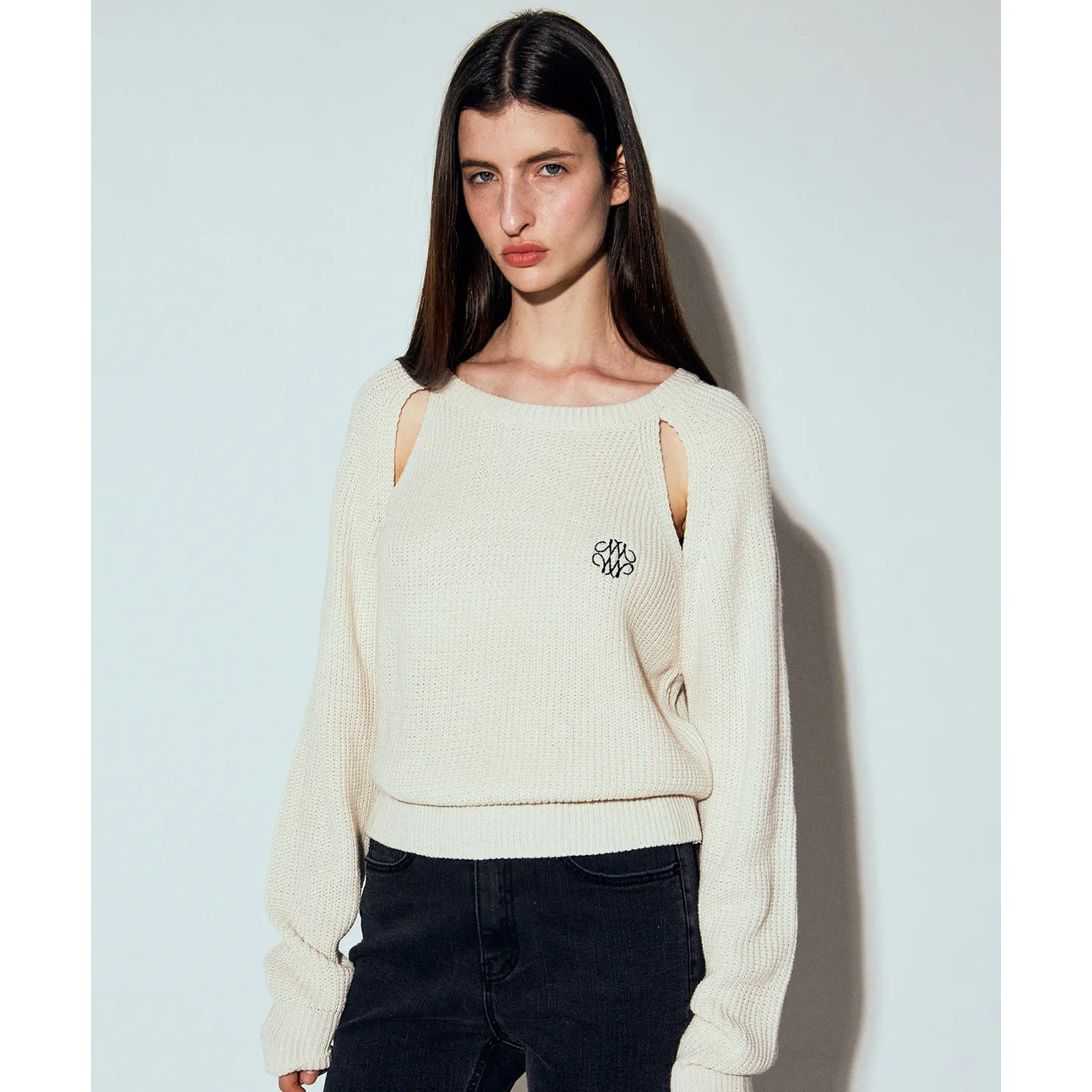 RIBBED CUT OUT KNIT