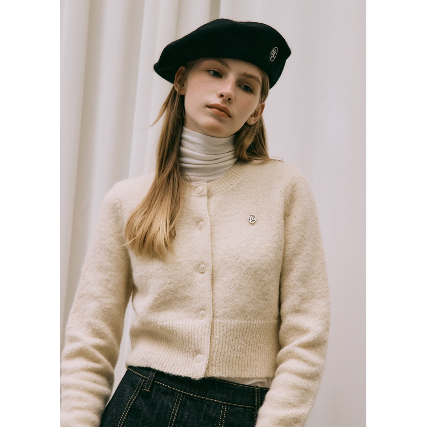 W CIRCLE LOGO MOHAIR CROP CARDIGAN