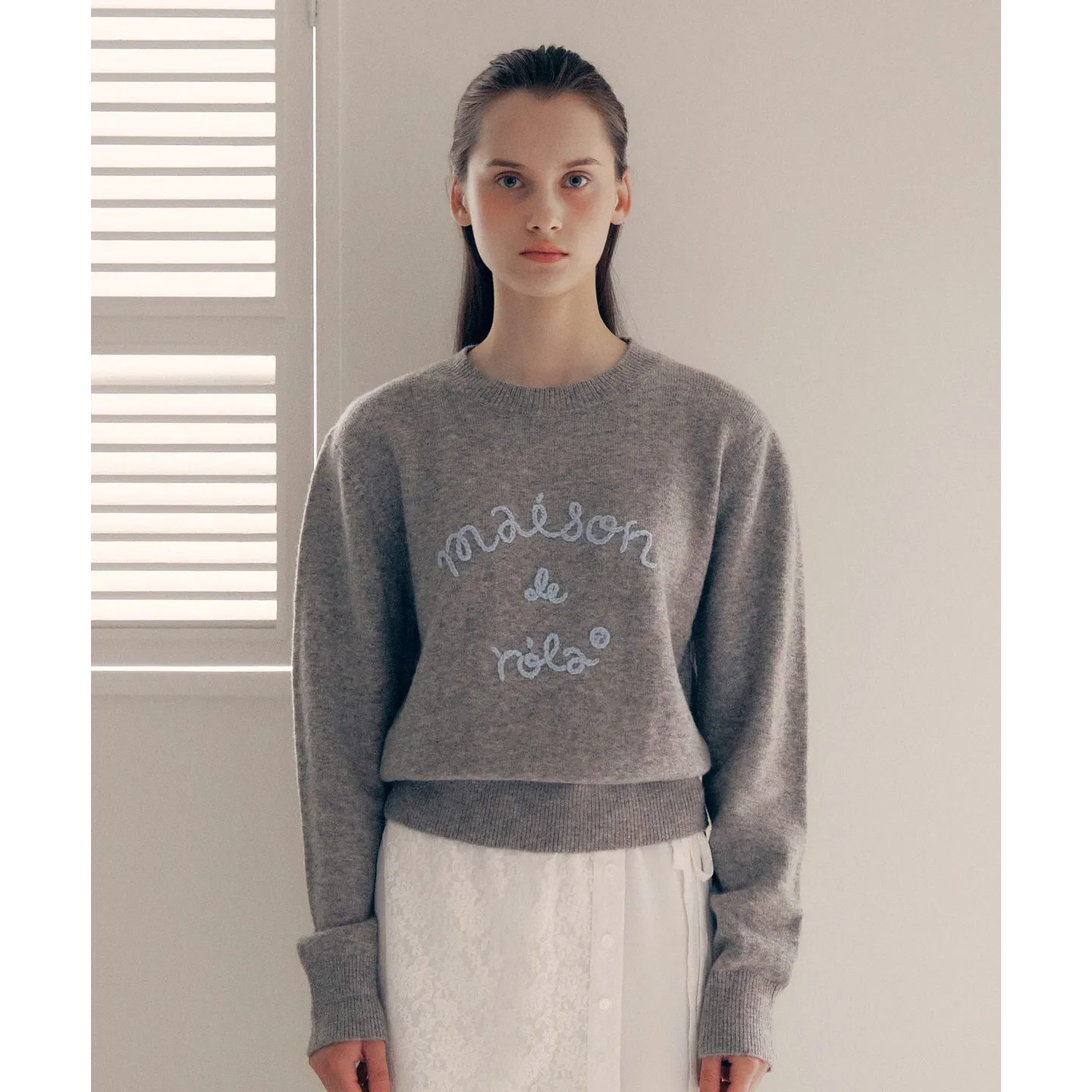 MAISON DE ROLA EMBROIDERY KNIT