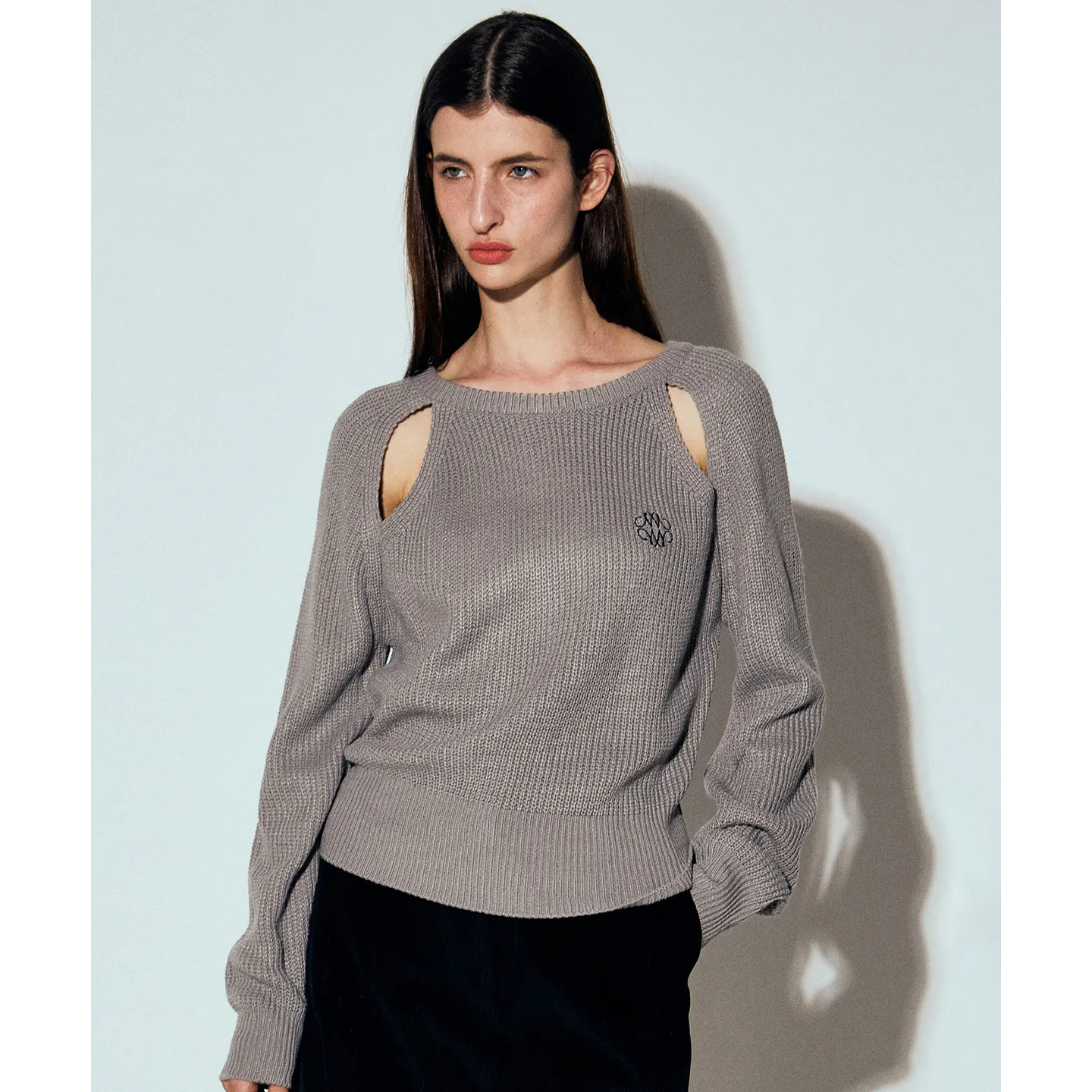 RIBBED CUT OUT KNIT