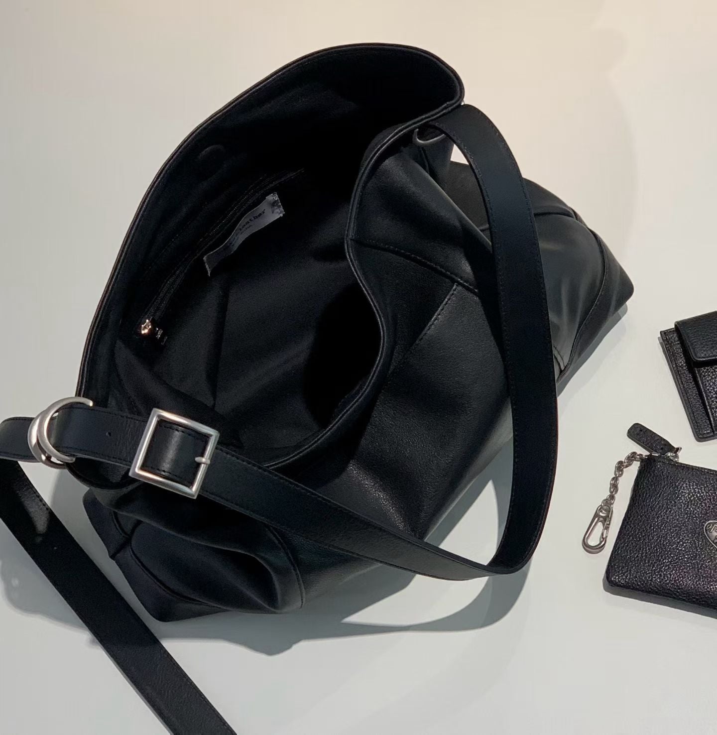 ♥︎bucks&leather♥︎25FW 真皮多功能斜揹袋