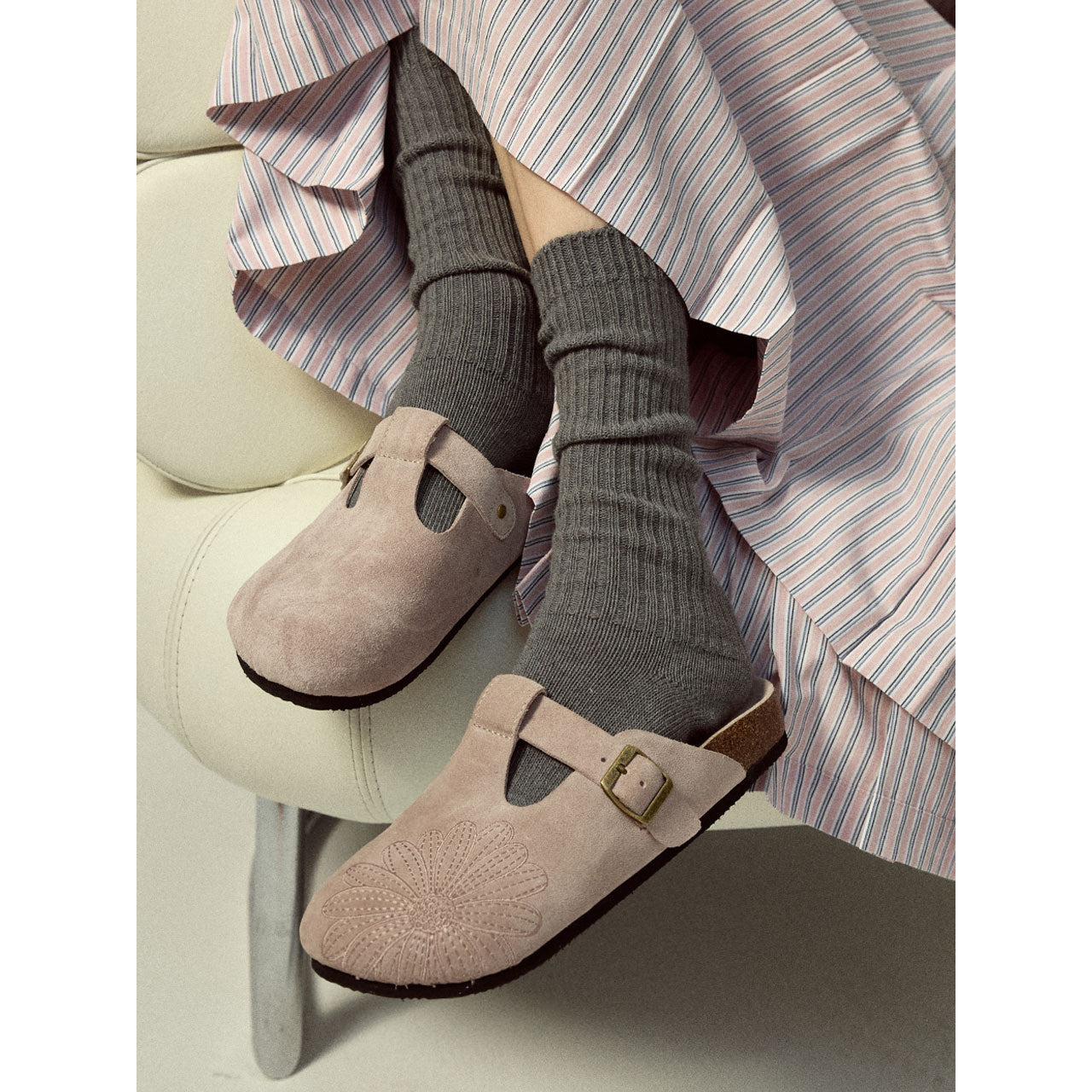 CLASSIQUE T-STRAP SUEDE MULE