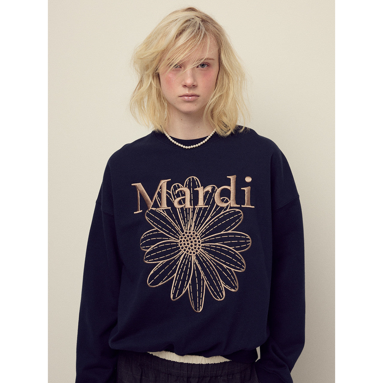 SWEATSHIRT FLOWERMARDI NEEDLEWORK