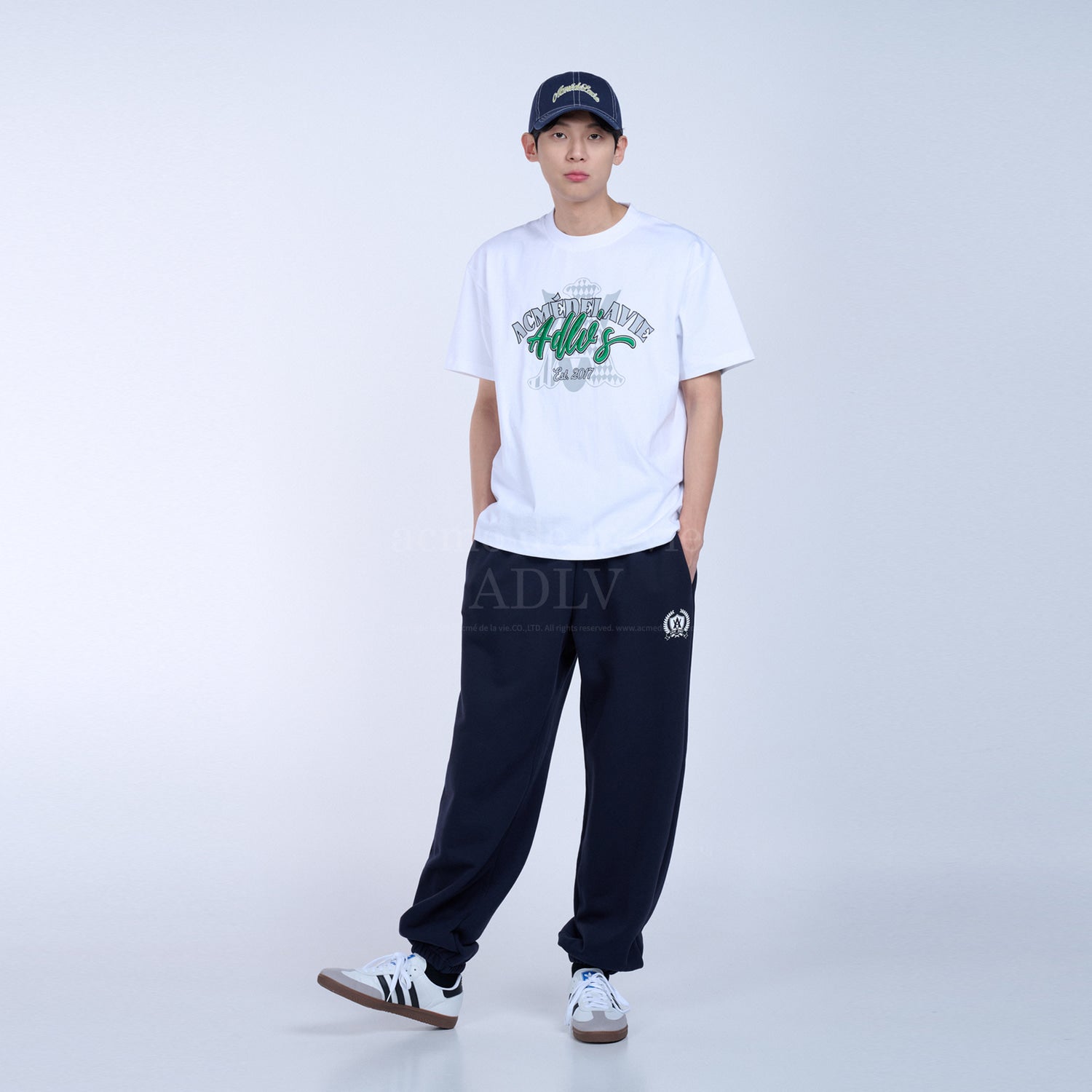 [Acmé de la Vie]ADLV X LISA A LOGO MONOGRAM EMBOSSING EMBROIDERY SHORT SLEEVE T-SHIRT - WHITE